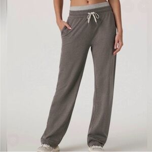 Vuori halo warm up Women's chia Sweatpants